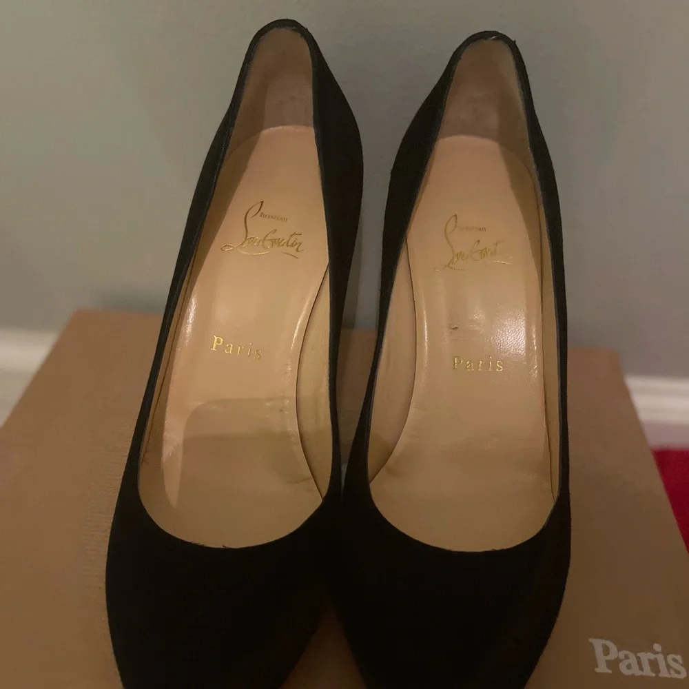 Christian Louboutin pumps Worn Once - Picture 1 of 6